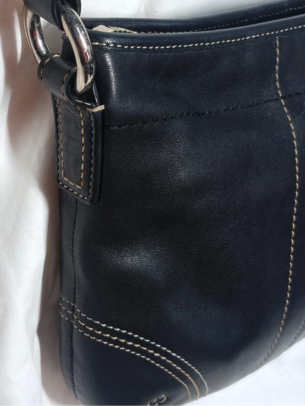 Vintage Coach Soho Black Leather Crossbody Bag Y2K Tassel